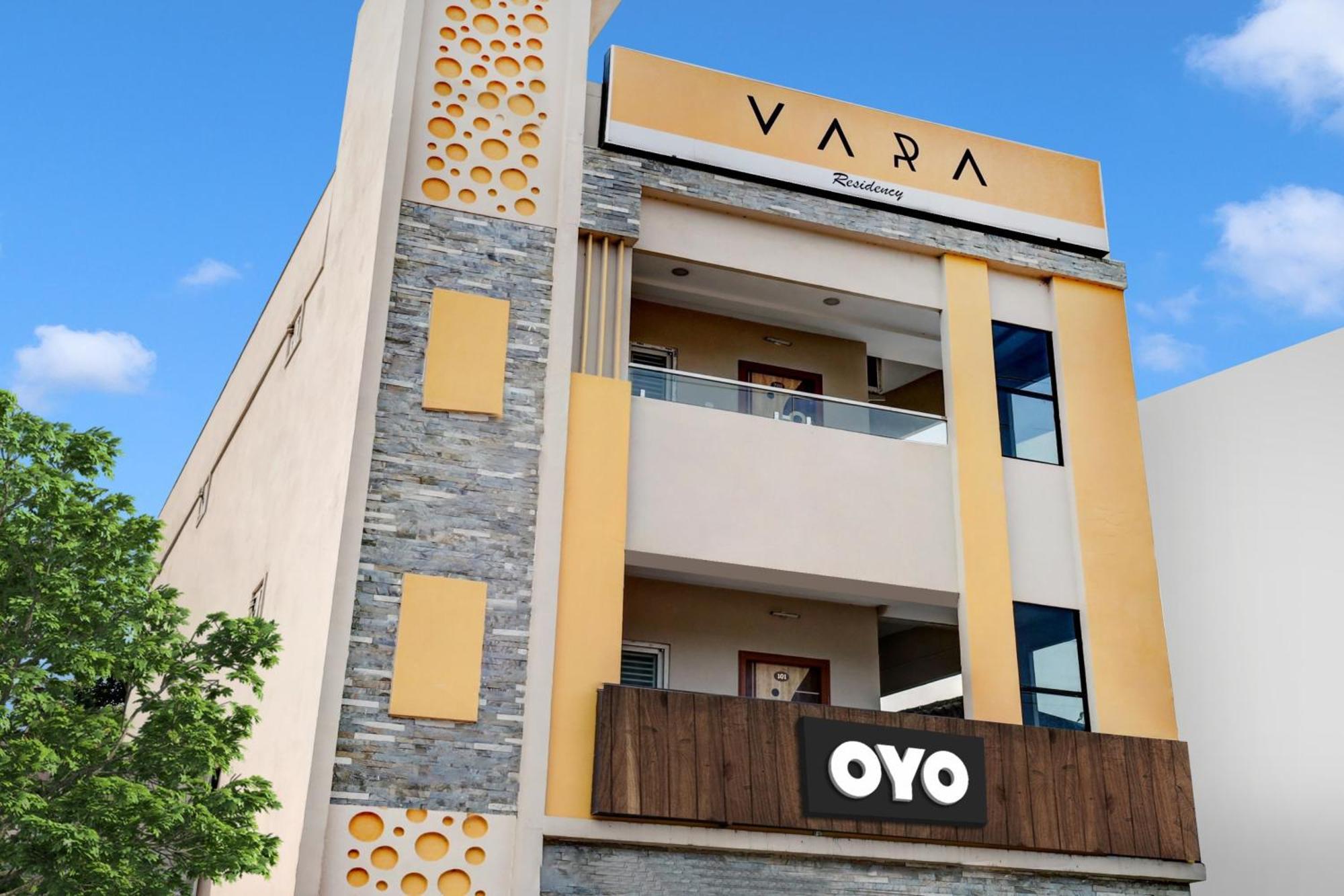 Hotel O Vara Residency Rājahmundry Exterior foto
